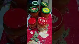 Приготовила аджику из кабачков.