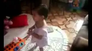 Lele dançando com os backyardigans