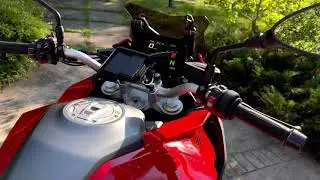 BMW F 900 XR 2021 Akrapovic - Look Around