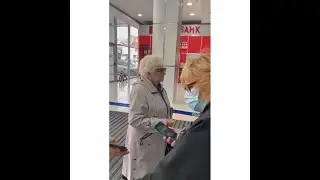 В Сочи не пустили в ТЦ бабушку-астматика без QR-кода.