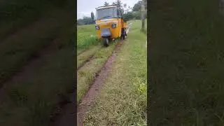 auto rickshaw