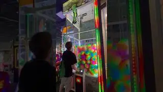 The TALLEST Claw Machine! 