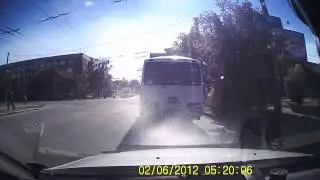 Чому не можна їздити на вело по пішохідному переходу