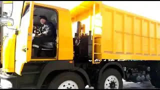 Самосвал Яровит