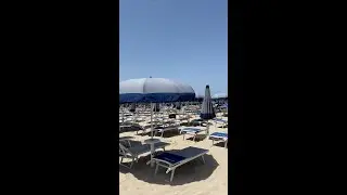 Как выглядит платный песочный пляж в Италии 🇮🇹 Бари пляж Lido San Francesco alla Rena 