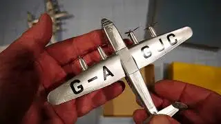 DINKY TOY aeroplane YORK