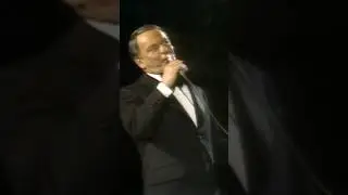 It's #FrankFriday! Treat yourself to Frank's spectacular "Street Of Dreams" performance!🍿