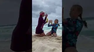 Саша обгорела на солнце☹️Girl Sasha burned in the sun😲 