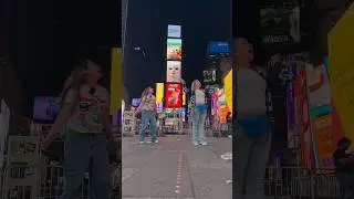 WE WENT TO NYC IN A FLASH!!  🗽✈️🤭 #nyc #travel #timesquarenewyork