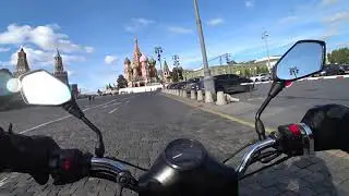 Мотороллер Муравей  на Красной площади
