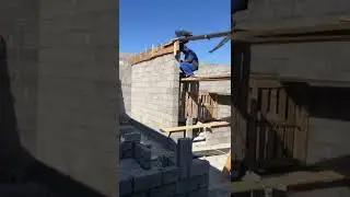 Кладка стен.