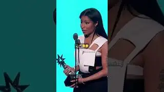 Nicki Minaj FORGETS the Award she WON?! 😭😹 #nickiminaj