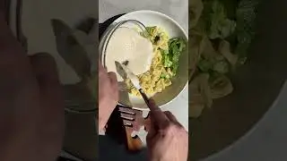 Cheese Tortellini Caesar Salad #recipeshorts #caesarsalad #tortellini