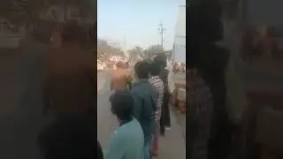 फूल कितना भी सुंदर हो तारीफ उसकी खुशबू से होती है, इंसान कितना भी बड़ा हो कद्र उसके गुणों से होती है