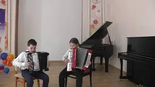 Часики исполняет дуэт  "Озорные клавиши" Федоров Данила, Маркушина Варя ДШИ г. Шумерля