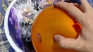 Потрясающий праздничный салют, сделанный шарами. Флюид арт.
