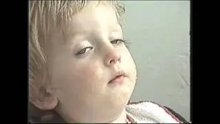 So lernt der kleine Andrej Englisch