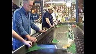 Dave's HO Slot Car Raceway Oval Sprint Car and Buck Track Race 2009