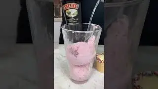 #shorts MINI ICE CREAM SHOT GLASSES 🍦#tipsybartender #cocktail #alcoho