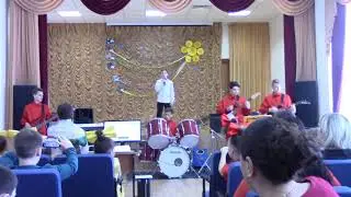 Попурри из мультфильмов, 2019 г, школьный ВИА "Молодость" Жерновецкая СОШ Курская область