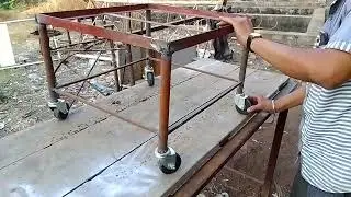 cooler stand with wheels