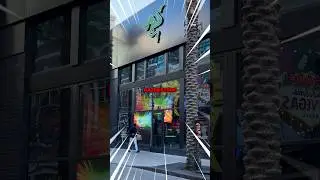 I visited 1 of 11 Razer stores in the world!