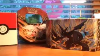 Opening a FATES COLLIDE pack