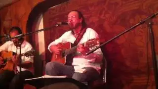Bajo tu pisada, Fernado Delgadillo