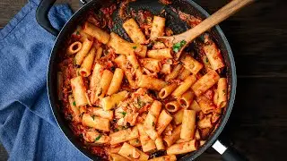 Pasta with Tuna and Tomato Sauce