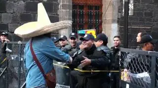 Extended ¿Qué Pasa? Trailer