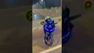 R15 v3 3d flip looking glass modification