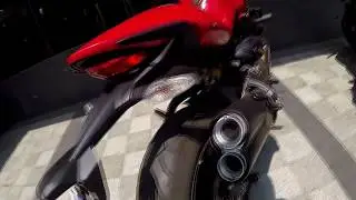 monster 821 stock vs termi exhaust sound