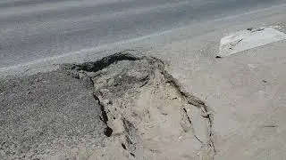 Внимание Внимание!!! Опасная Яма НА ДОРОГЕ!!!! Будь Внимателен Водитель..