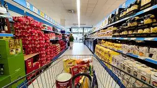 Shopping at Italy’s CHEAPEST Supermarket 🇮🇹 4K Walking Tour – How Much Did We Spend?