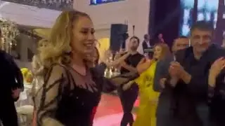 MESHURLAR NAZILE SEFERLININ OGLUNUN TOYUNDA VUR CATLASIN CAL OYNASIN
