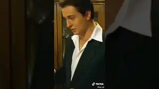 Поздравления с Новым Годом от Саши Белого!