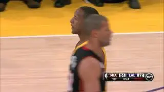 Duhon taps Battier after his free throw [Jan 17, 2013]