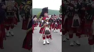 #militaryband leads the #royalguard march back to barracks through #ballater in Scotland, Aug 2024