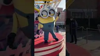 Disney minions parade #shorts