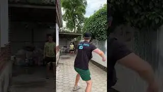 LavrenSem кидает в меня ВОДЯНЫЕ БОМБОЧКИ