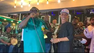 Unbelievable! See how fans surprised saheed osupa with awards given life on stage