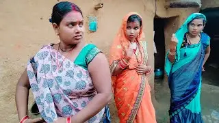 देखिये ये टोपिबाज़ औरत कैसे दूसरों के घर मे चोरी कर के भाग जाती है। |KR9 COMEDY