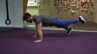Training: One leg raised press up - Hard