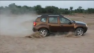 Renault Duster Drifting