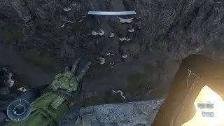 Throwing a Fusion Coil of a cliff and killing a Brute Halo Infinite
