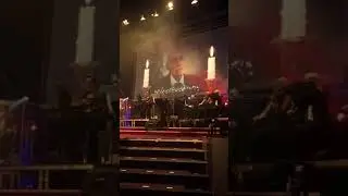 اهنگ بزار رو سینم سرتو، کنسرت بزرگ امید در لندن  2017 Omid concert in London