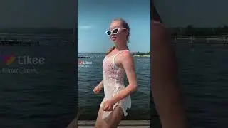 Мери сбросилась в море 🌊