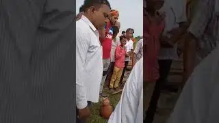 श्री रामगोविंद त्रिपाठी को सलामी दी गयी