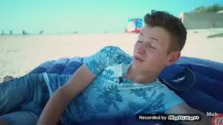 (Каждый отдых на море такой)...