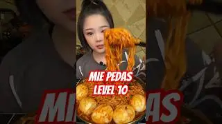 MENGHABISKAN MIE PEDAS KURANG DARI 1 MENIT #shorts